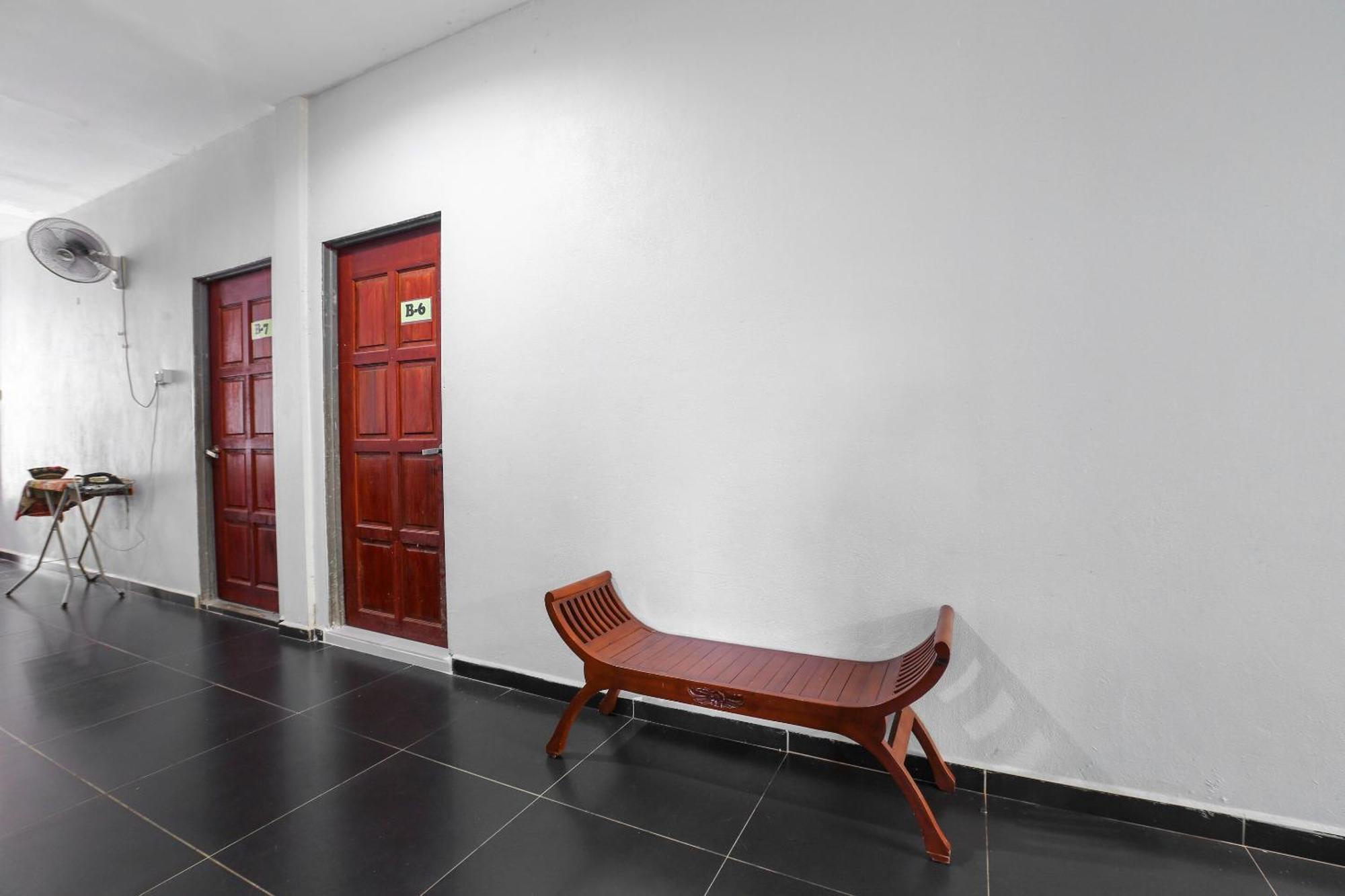 Oyo 89933 Nun Hotel Jeli Exterior photo
