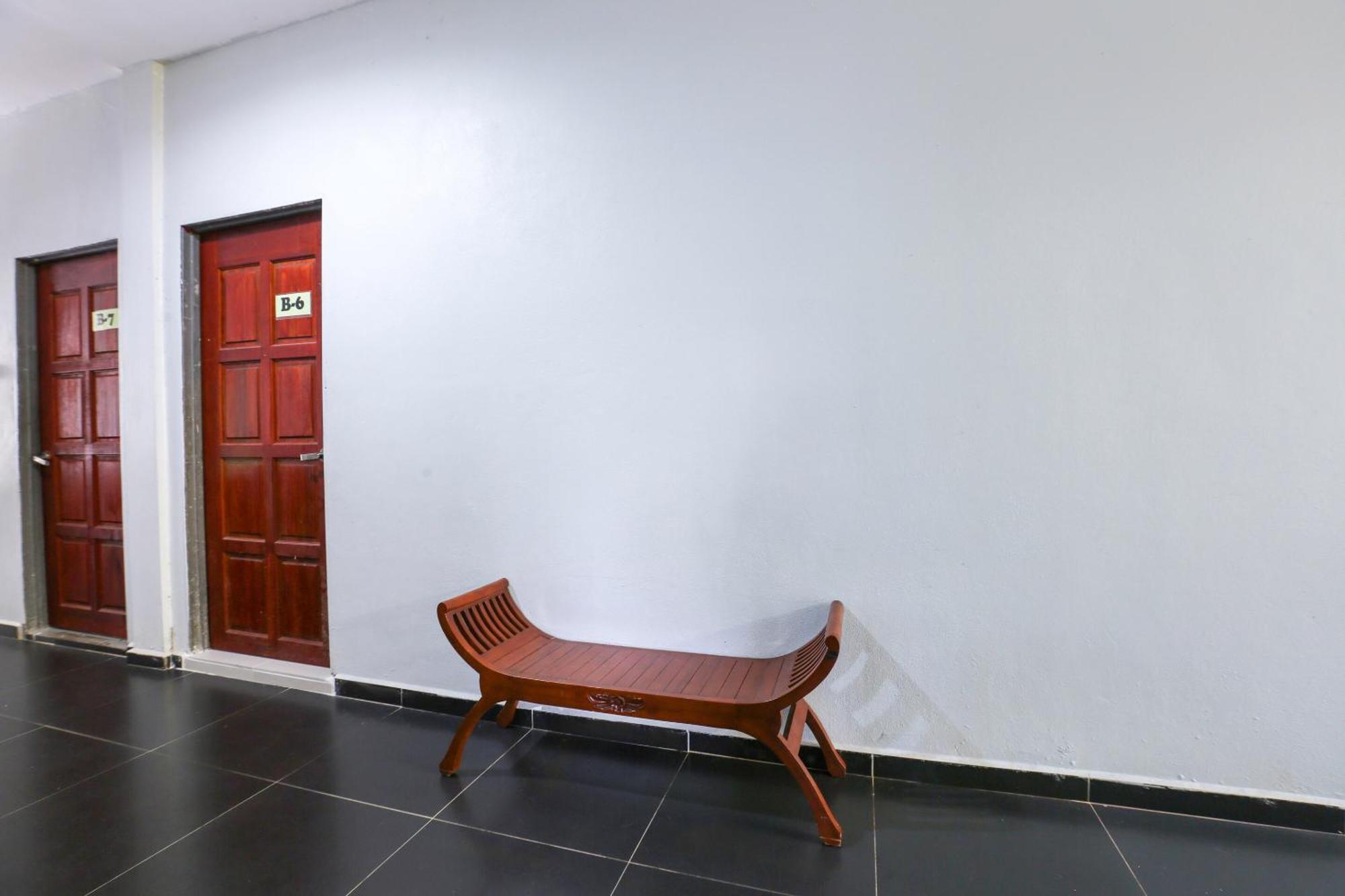 Oyo 89933 Nun Hotel Jeli Exterior photo