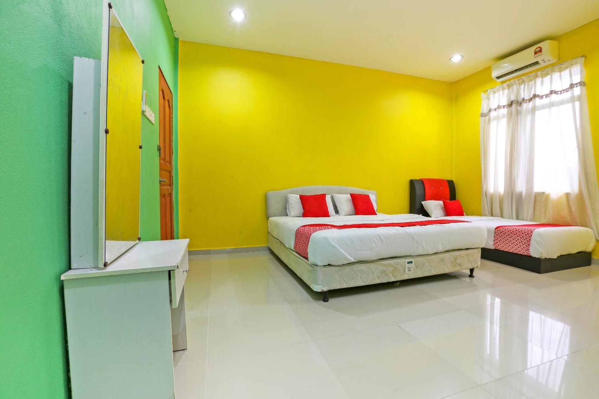 Oyo 89933 Nun Hotel Jeli Exterior photo