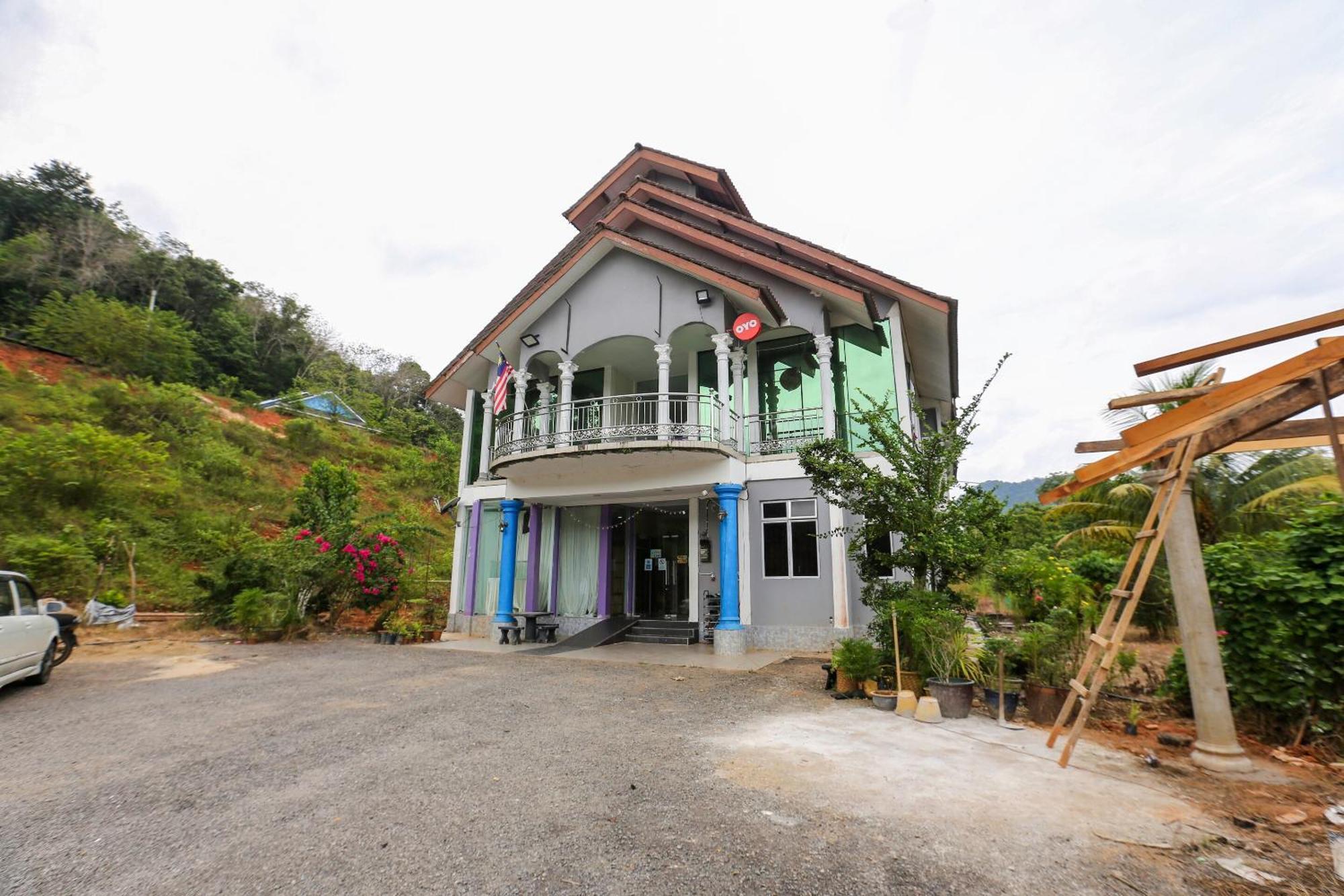 Oyo 89933 Nun Hotel Jeli Exterior photo