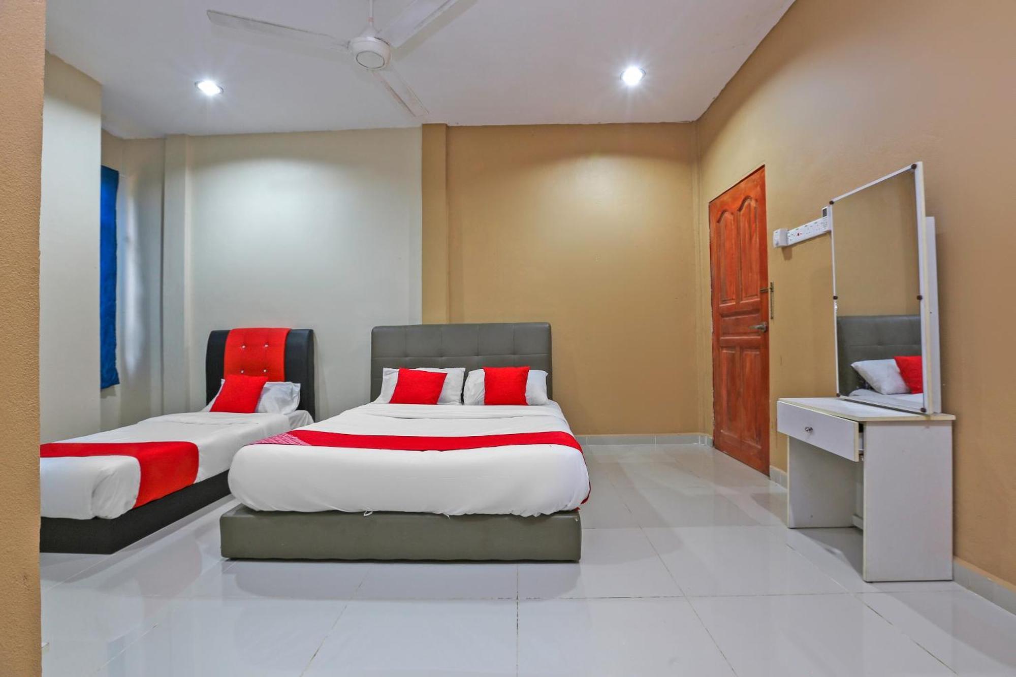 Oyo 89933 Nun Hotel Jeli Exterior photo